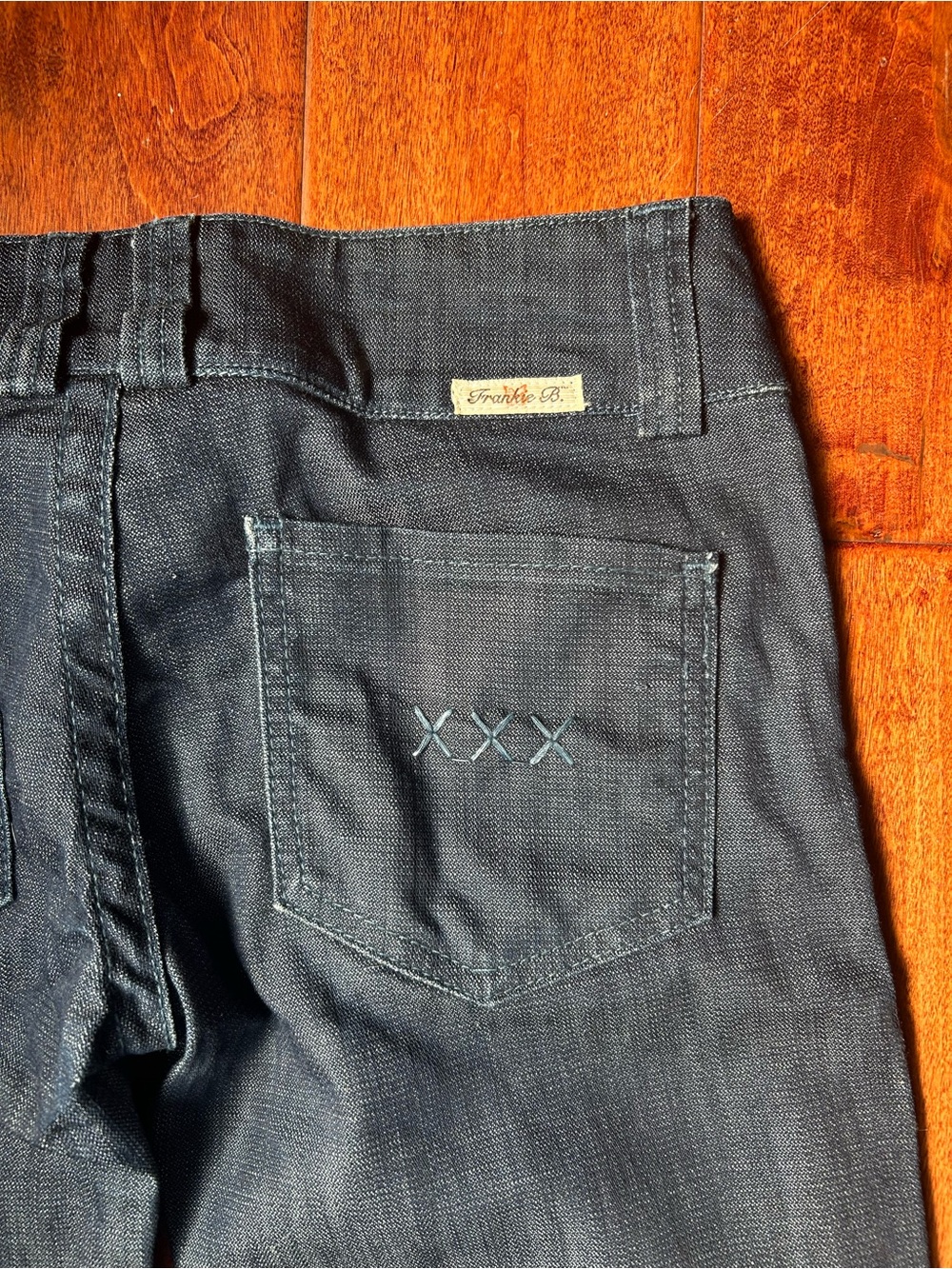 Frankie B. Dark Wash Wide Leg Jeans Size 6.